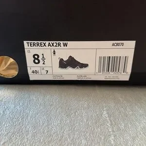 Adidas ac8070 2024